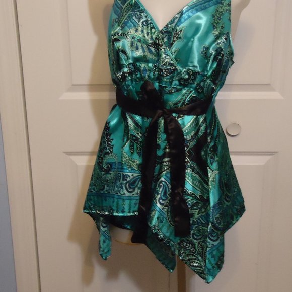 Satin Top 1X - Picture 13 of 13